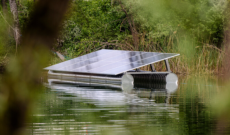 ARaymond Neluma™ FloatSystem with catamaran‑style aluminum structure - Photo credit Utopikphoto for ARaymond